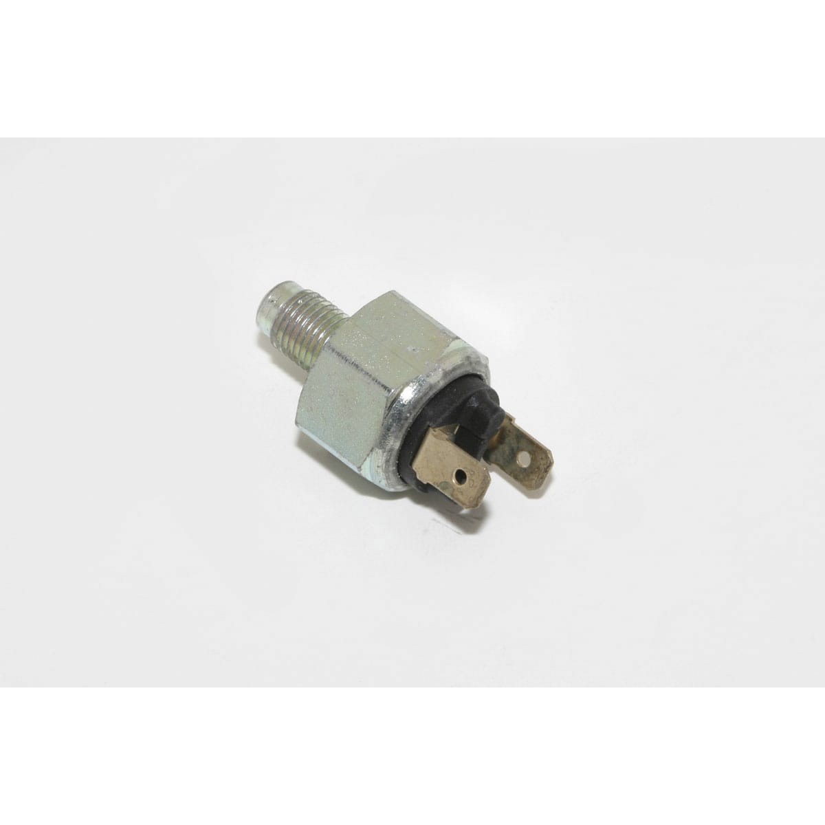 Brake Light Switch (785-WZ-2RQW55-W104) - Midwest Bus Parts