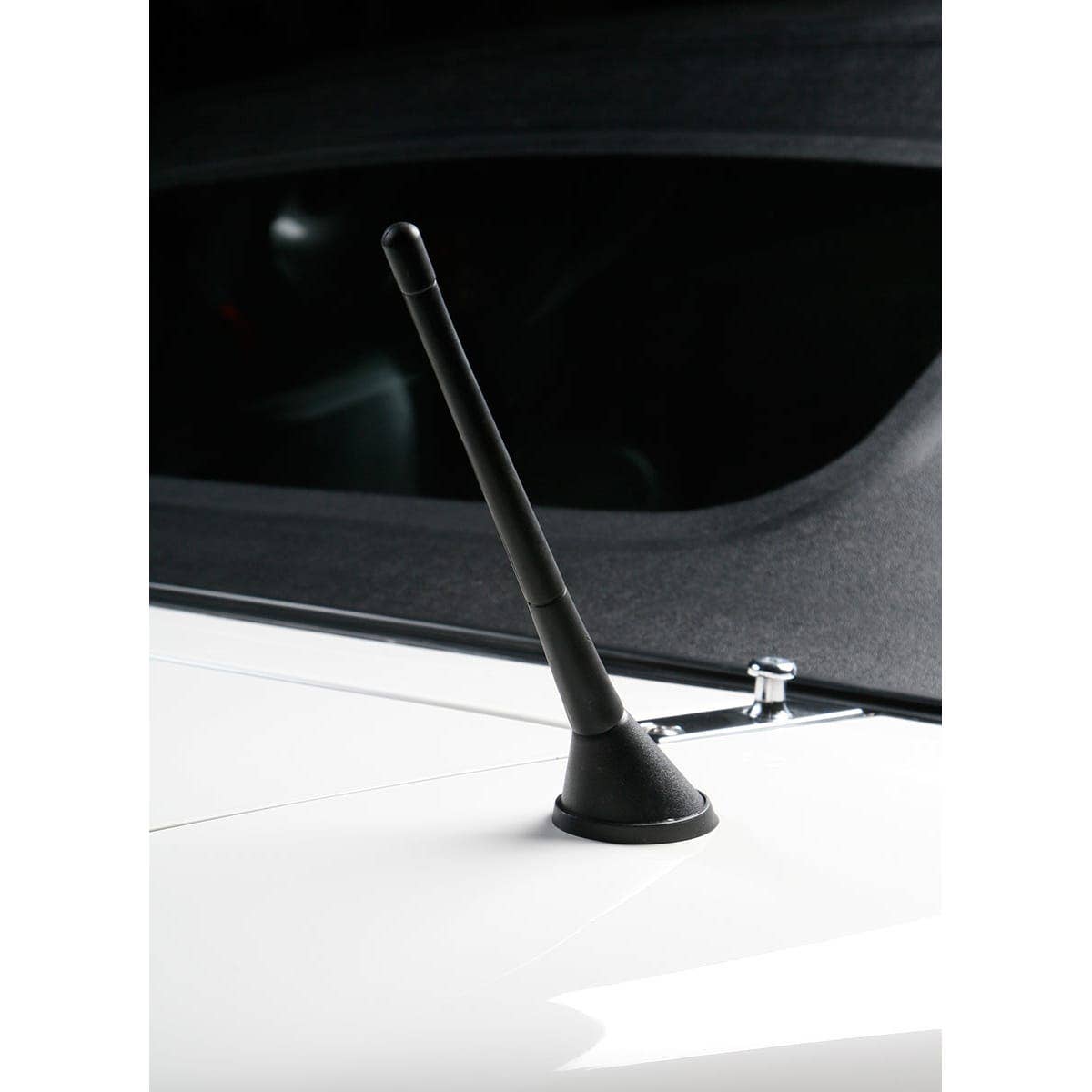 Raked Shorty Amplified Antenna - Black | Moss Motors